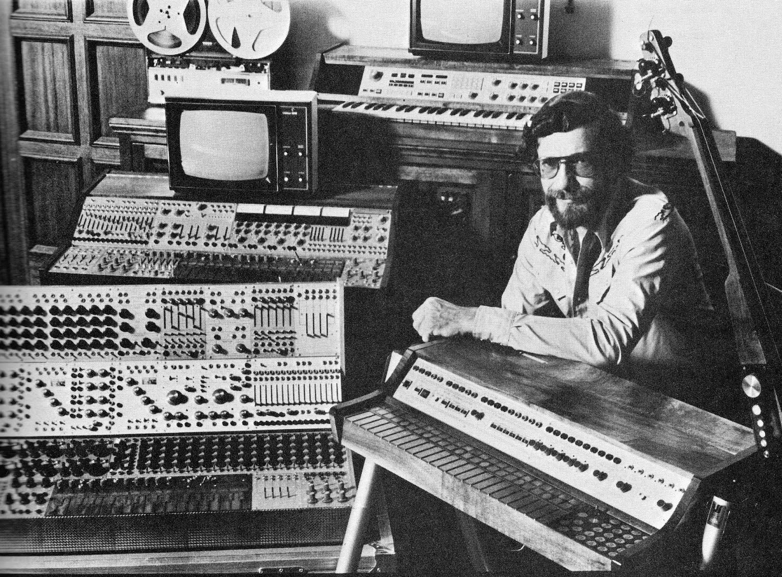Buchla i Moog modularni sintisajzeri